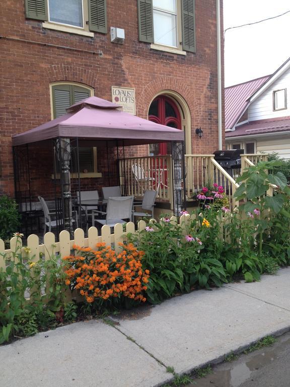 Loyalist Lofts Apartment Picton Bagian luar foto