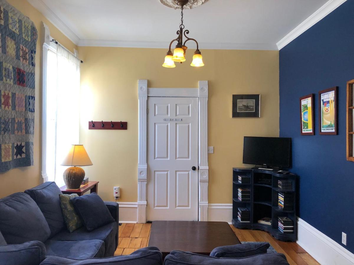 Loyalist Lofts Apartment Picton Bagian luar foto