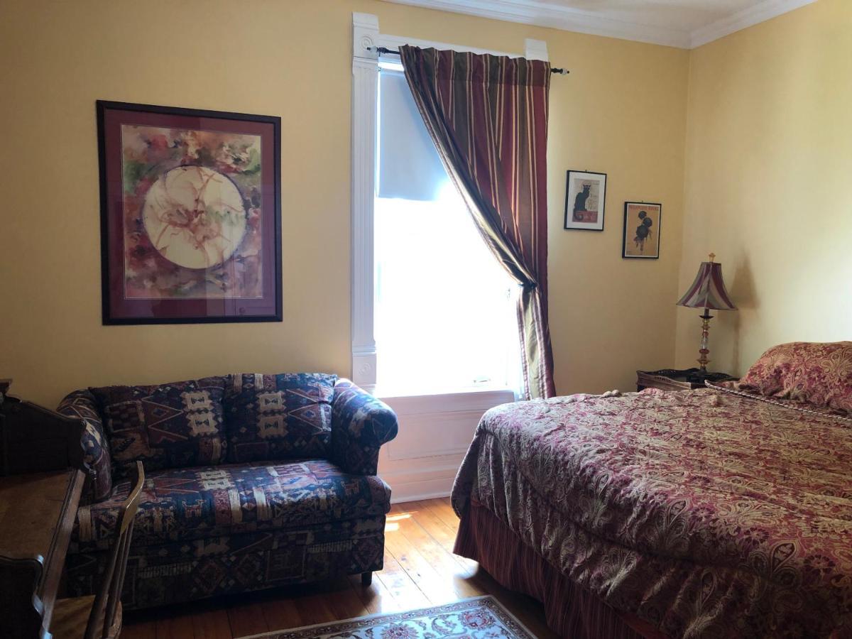 Loyalist Lofts Apartment Picton Bagian luar foto